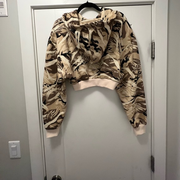 I.AM.GIA - Picture 2 of 4